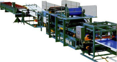 China Cadena de producción continua de acero coloreada del panel de bocadillo con 5 toneladas de capacidad proveedor