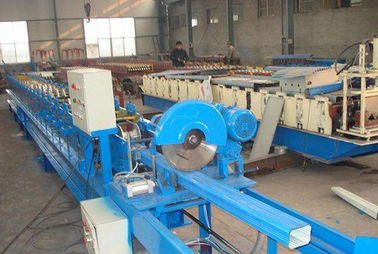 China Rollo de la bajada de aguas del control de frecuencia que forma la máquina con la cortadora hidráulica proveedor