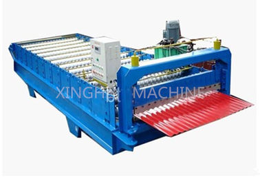 China El rollo de acero coloreado de la teja de tejado que forma la máquina, lamina la formación de las máquinas proveedor