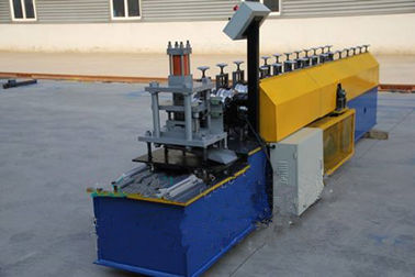 China Obturador de acero industrial del rodillo que forma la máquina para la hoja del grueso de 0,3 - de 0.8m m proveedor
